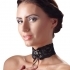 Cottelli Collection – široký, čipkovaný popruh na krk zo šnúrovaním (čierny)
